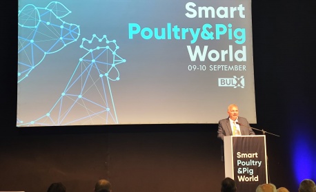 Зам.-министър проф. Палигоров откри форума „Smart Poultry & Pig World“