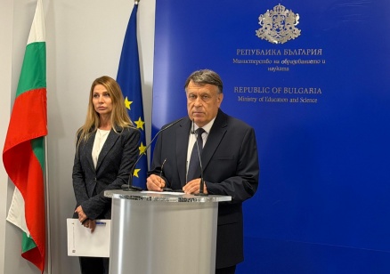 Министър Вълчев: Резултатите от PISA изискват промяна на образователния модел