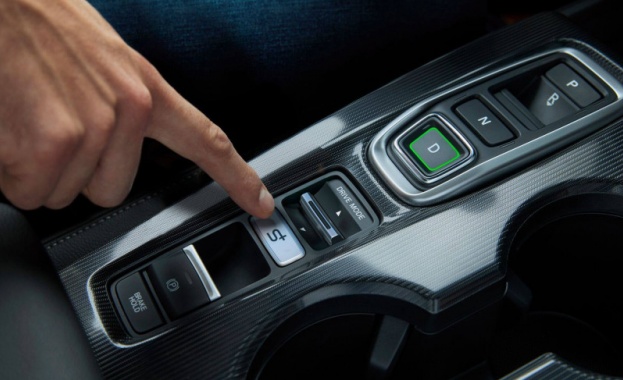 HONDA Civic получи технологията S+ Shift и още по-богато оборудване