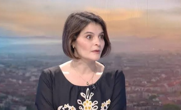 Фиктивното отпускане на скъпи лекарства: Кой „разболява“ пациентите и кой печели?