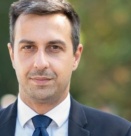 Деян Николов: Директорът с камерите в тоалетните, първо до Васил Терзиев и после обратно в училище