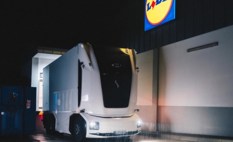 Напълно автономни камиончета на Einride и Lidl обикалят по пътищата на Германия