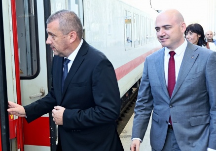 Министрите Георги Пеев и Илин Димитров откриха кампанията за популяризиране на дестинация България