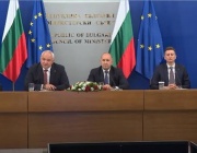 Министър Демерджиев: Полети на Пеевски за 5 милиона евро са били платени с пари от поръчки за мантинели