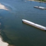 Десетки български кораби са блокирани в унгарските води на Дунав