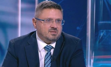 Кирил Вълчев: България трябва да настоява за дипломатическо решение на войната в Украйна