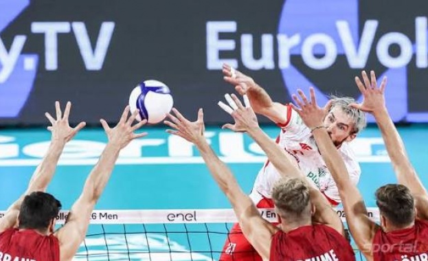 Полският национален отбор по волейбол се наложи с 3:0 гейма над Германия на Европейското първенство за мъже