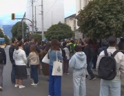 Близки и приятели на жестоко убитата Евгения Владимирова се събраха на протест пред Съдебната палата в София с искане за справедливост