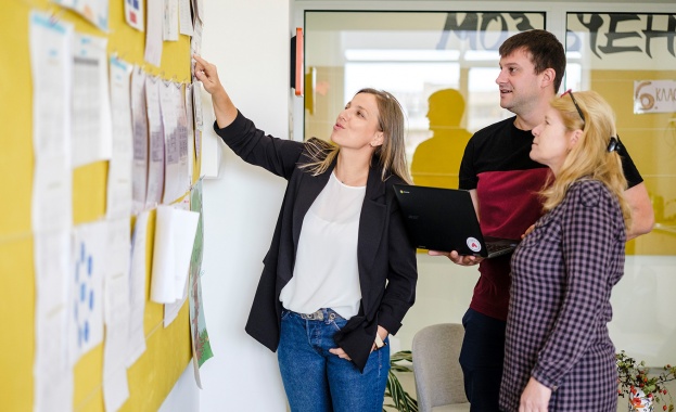 Нова платформа предоставя безплатни ресурси за учителите относно работата с изкуствения интелект