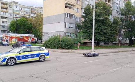 22-годишен моторист е в критично състояние след тежка катастрофа в Русе