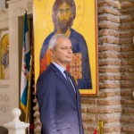 Костадинов посети Св. София, за да се поклони на тленните останки на цар Самуил 