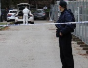 Ученик намушка с нож седем души в училище в Полша