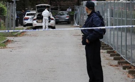 Ученик намушка с нож седем души в училище в Полша