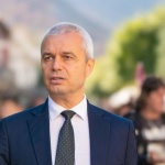 Костадин Костадинов продължава предизборната си обиколка в град Пазарджик