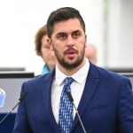 Гръцкият евродепутат Емануил Фрагулис: Северна Македония е "измислена държавичка", населена с българи и албанци