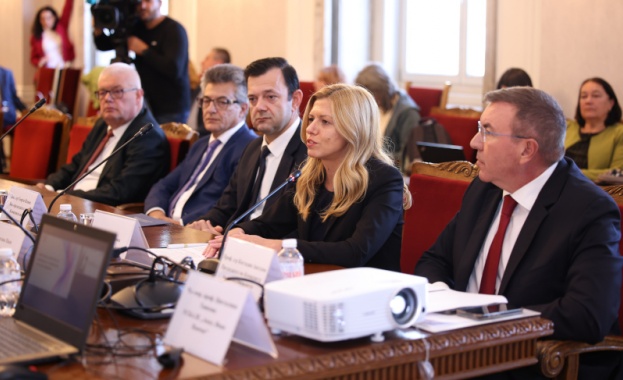 Михаела Доцова: В борбата със затлъстяването е необходимо да има последователност и приемственост на ниво законодателна, изпълнителна и местна власт