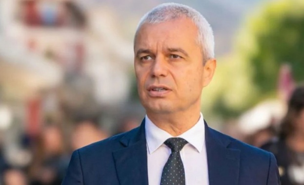 Костадин Костадинов: Поругаването на чужди държавни символи е абсолютно недопустимо
