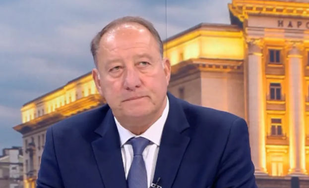 Ангел Найденов: С ударите в Черно море, Русия цели да блокира корабоплаването в региона