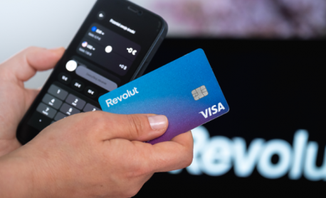 Мащабен срив в Revolut: Потребители в България и Европа с проблеми в достъпа и плащанията