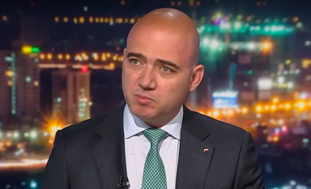 Министър Илин Димитров: Нямаме отлив от ранните записвания, България е остров на спокойствието
