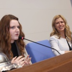 Ученичката Елена Стоименова беше председател на Народното събрание в рамките на инициативата „Мениджър за един ден“