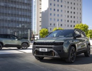 Jeep® Avenger достигна 300 000 поръчки, затвърждавайки статута си на най-популярния модел на Jeep в Европа