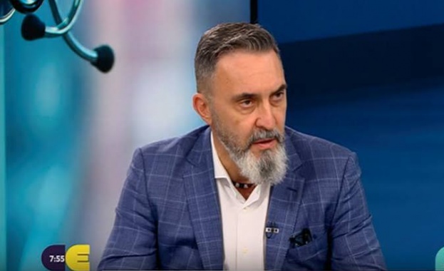 Проф. Калоян Давидов: Ако един лекар има достатъчно пациенти, той няма какво да прави в политиката, защото няма време