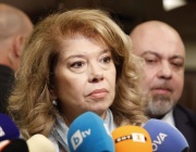 Илияна Йотова: Илюзия е, че ако не се гласува, можем да извършим промяна в страната
