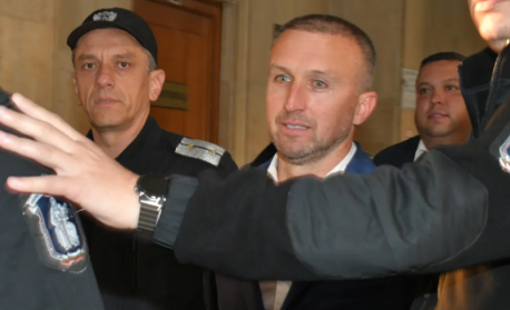 Пуснаха под домашен арест кметовете на Белица и Сунгурларе