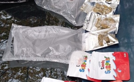 Задържаха дилъри, открити са кокаин, MDMA, екстази и канабис
